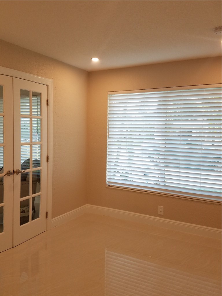 624 SW Saint Lucie Cres 105