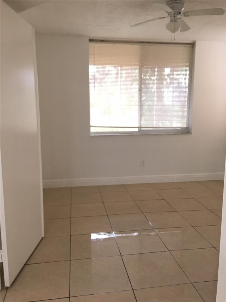 624 SW Saint Lucie Cres 105