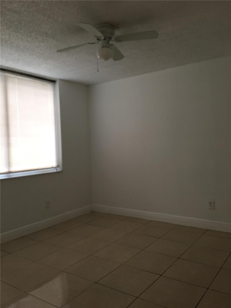 624 SW Saint Lucie Cres 105
