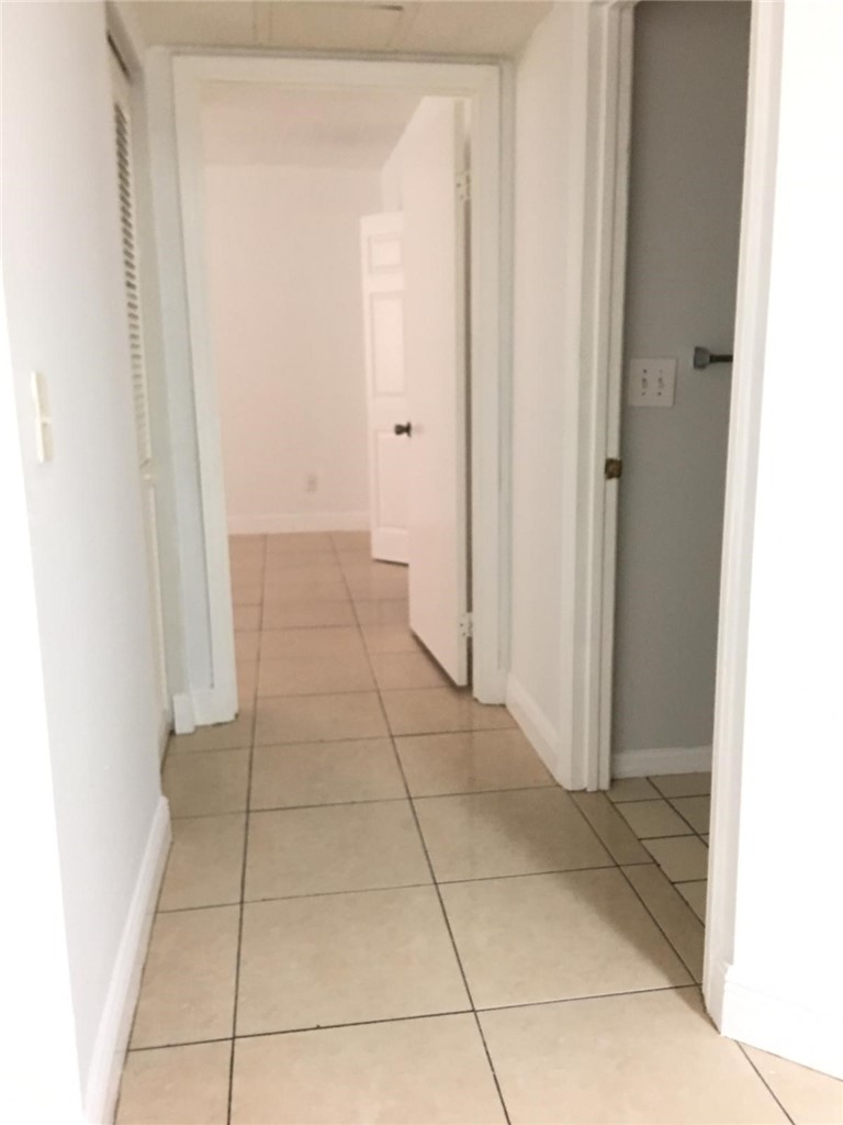 624 SW Saint Lucie Cres 105