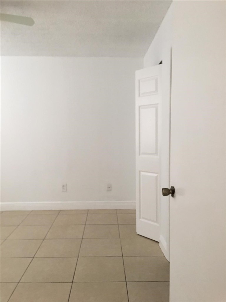 624 SW Saint Lucie Cres 105