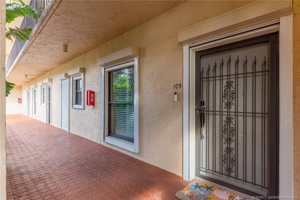 624 SW Saint Lucie Cres 105