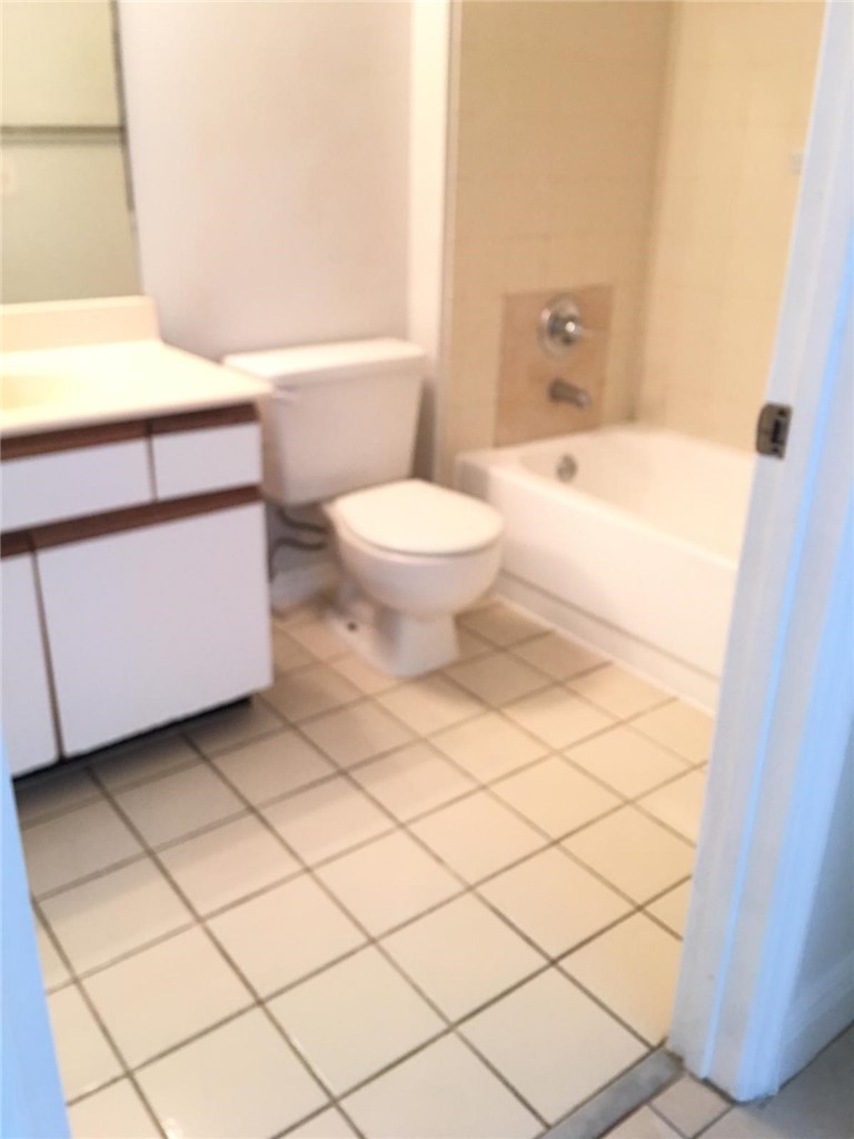 624 SW Saint Lucie Cres 105