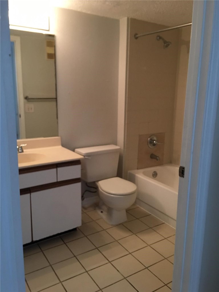 624 SW Saint Lucie Cres 105