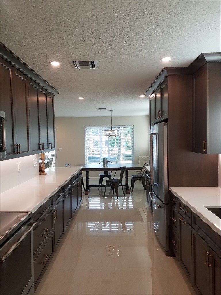 624 SW Saint Lucie Cres 105