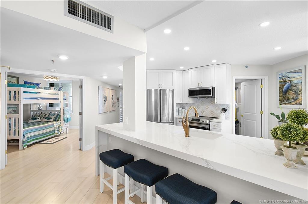 9600 S Ocean Drive 1401