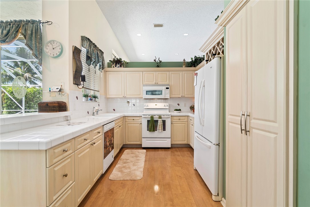 9600 S Ocean Drive 1401