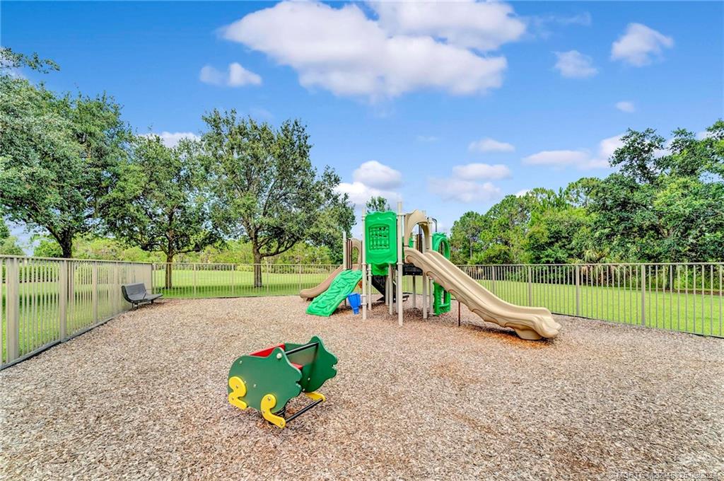 556 SW Sea Green Street