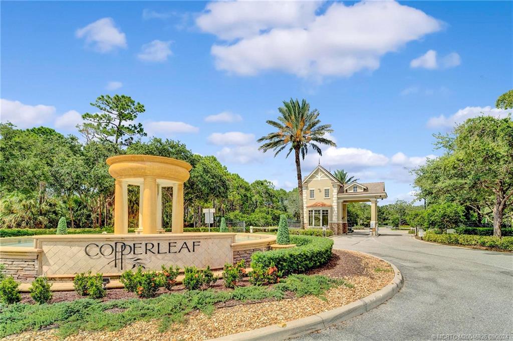 556 SW Sea Green Street