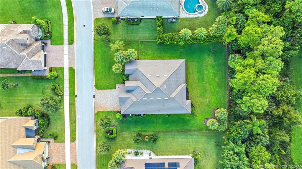 556 SW Sea Green Street