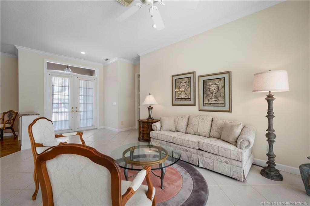 1081 SW Sand Oak Drive