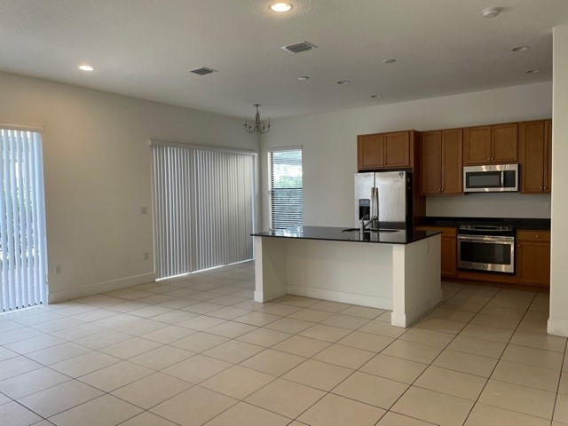 1081 SW Sand Oak Drive