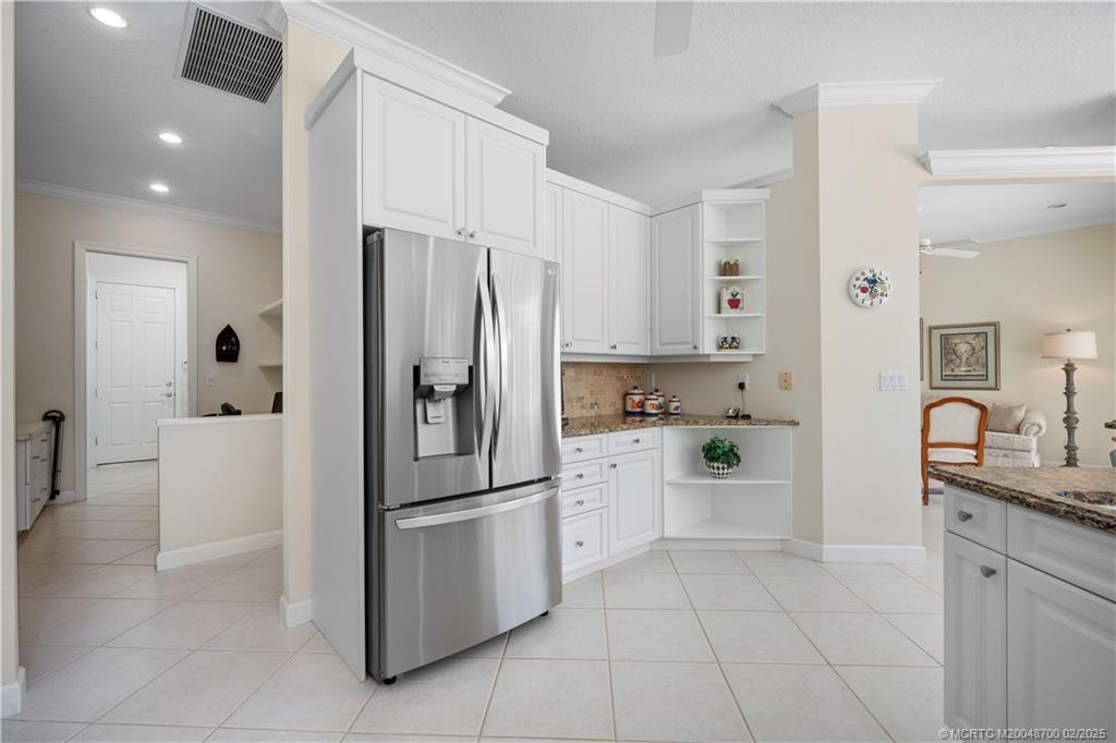 1081 SW Sand Oak Drive