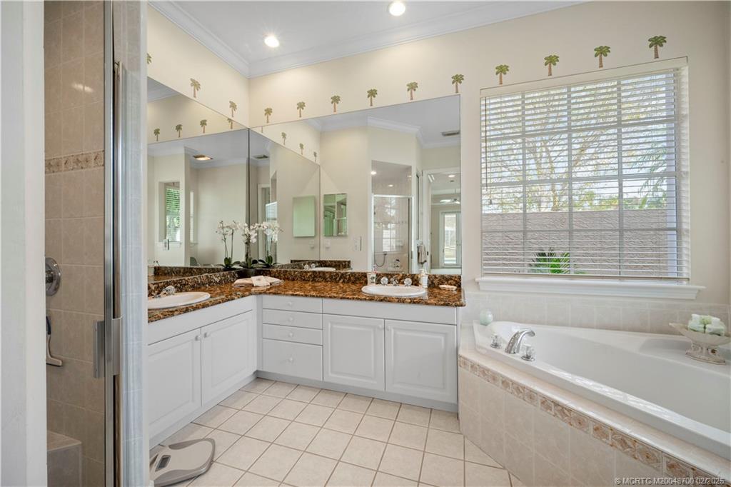 1081 SW Sand Oak Drive