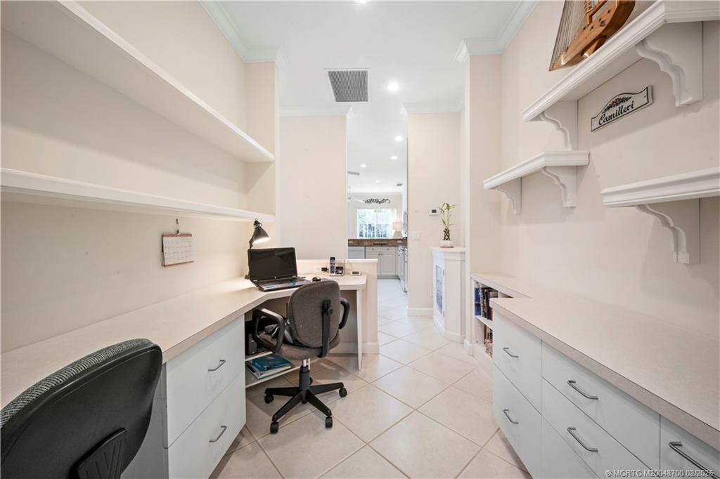 1081 SW Sand Oak Drive