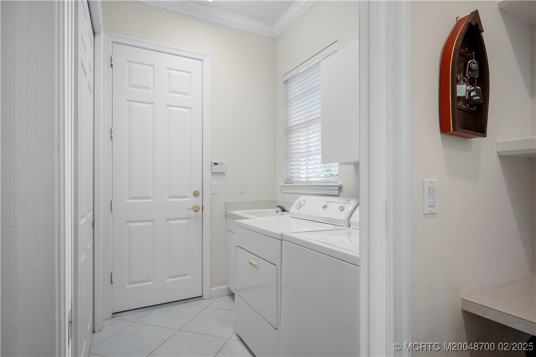 1081 SW Sand Oak Drive