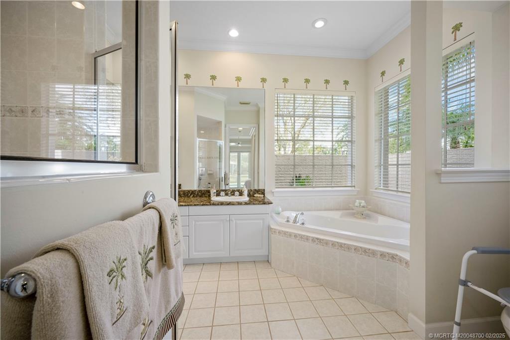 1081 SW Sand Oak Drive