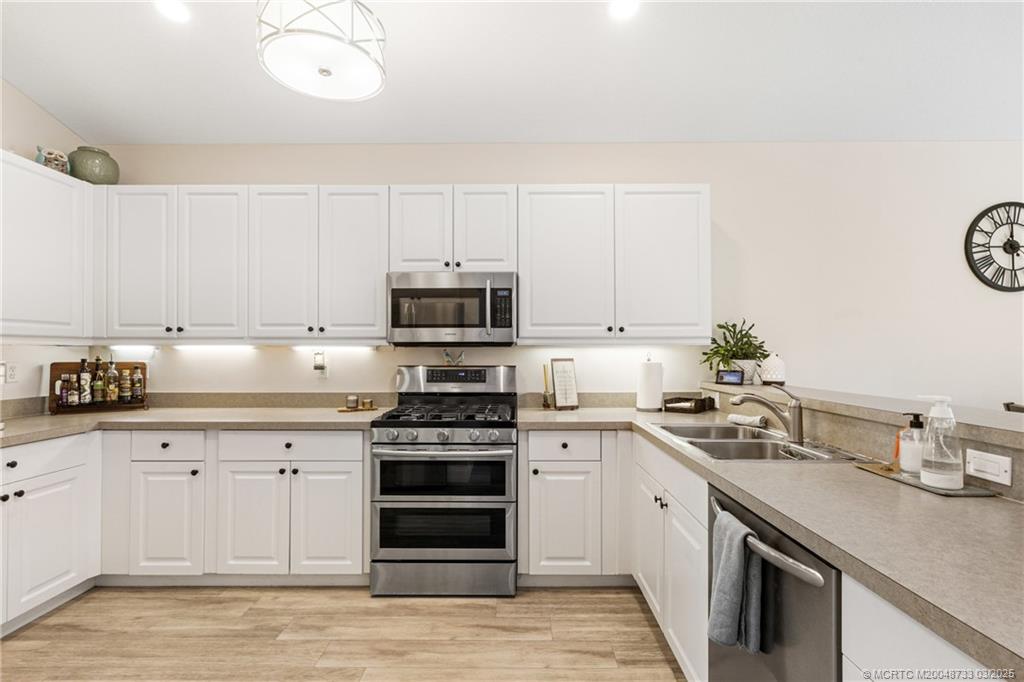 2394 SW Estella Terrace