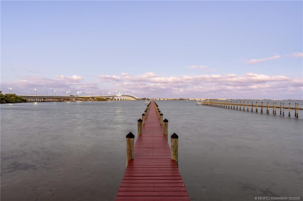 10 S Sewalls Point Road