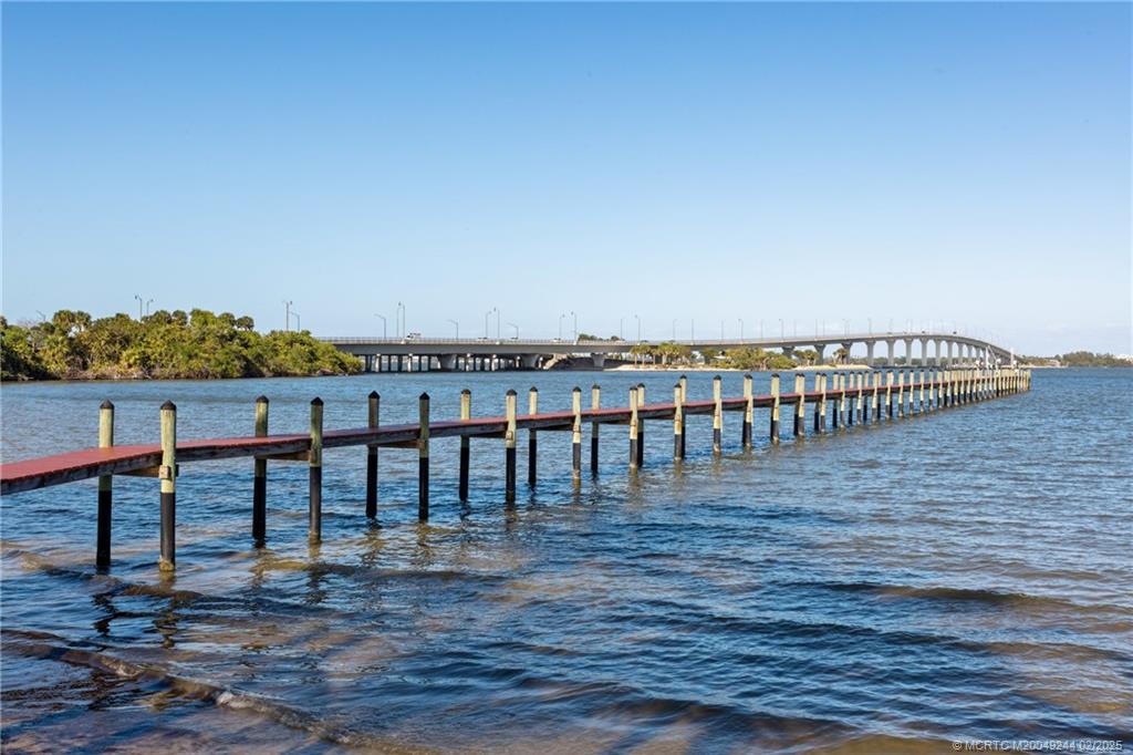 10 S Sewalls Point Road