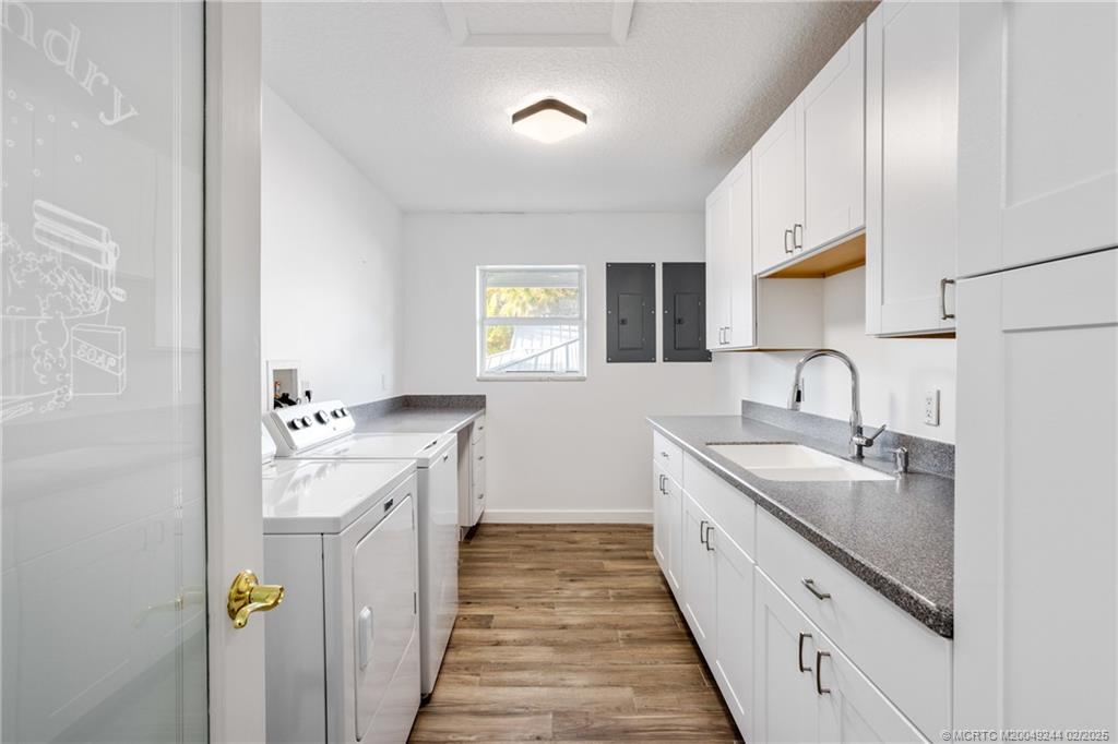 10 S Sewalls Point Road