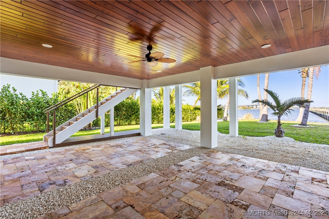 10 S Sewalls Point Road