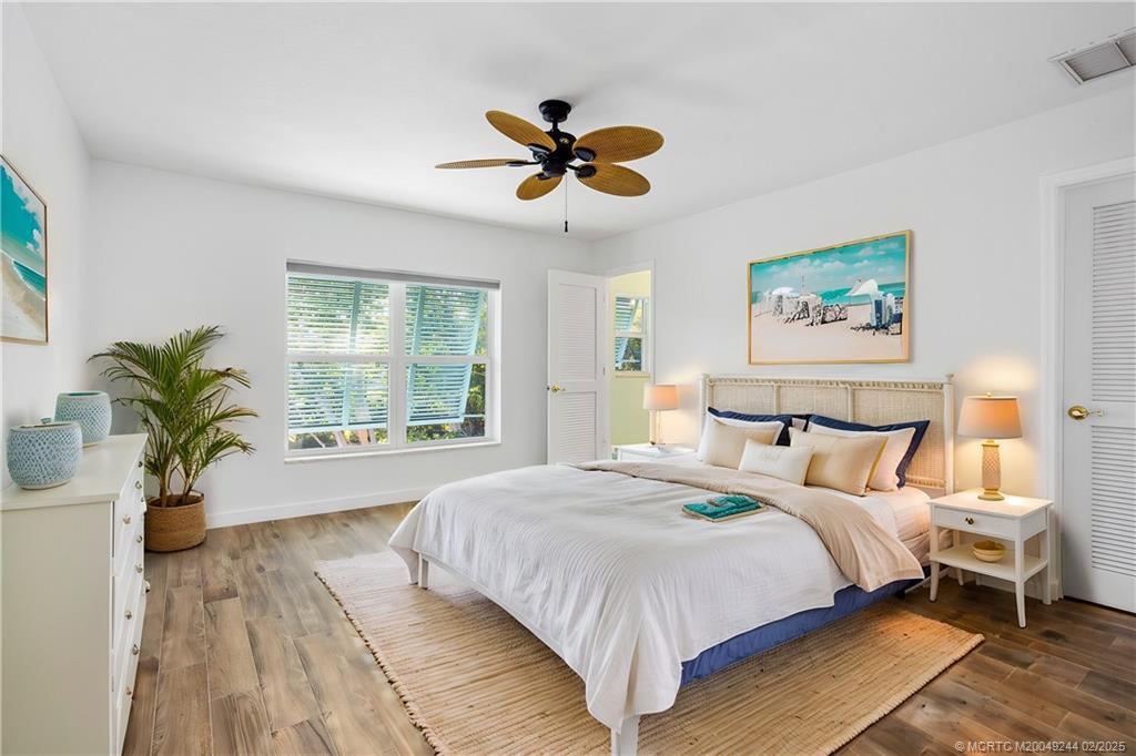 10 S Sewalls Point Road