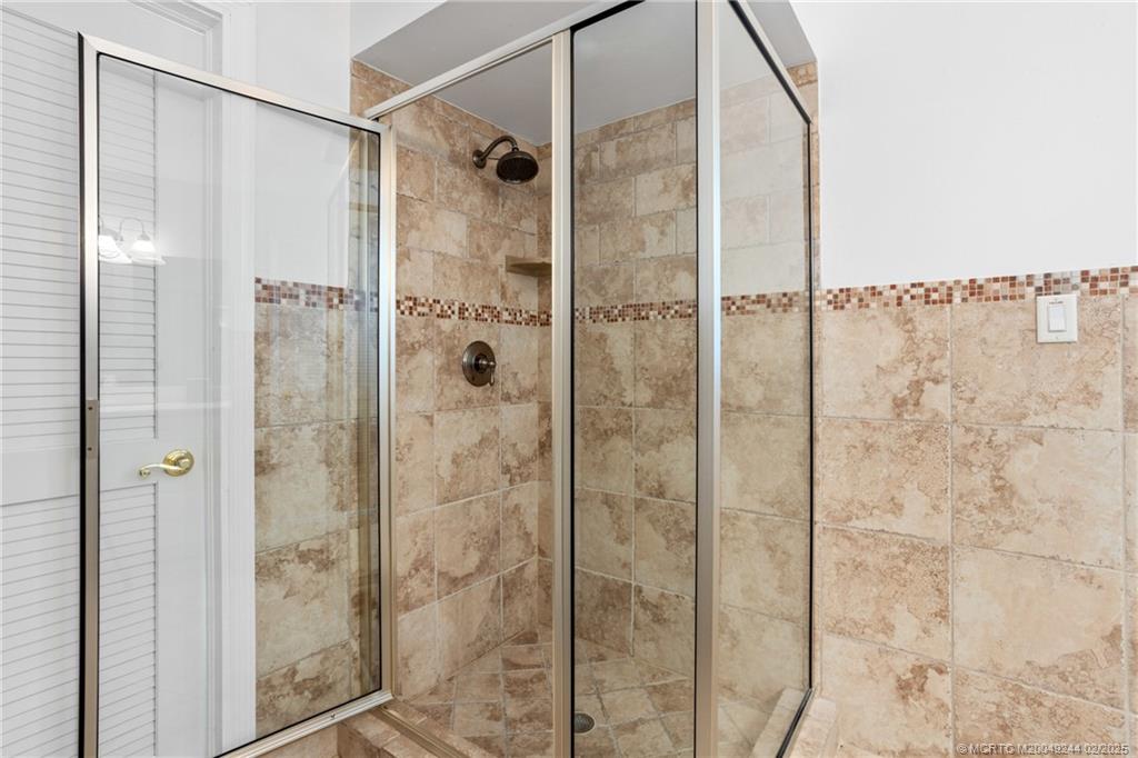 10 S Sewalls Point Road