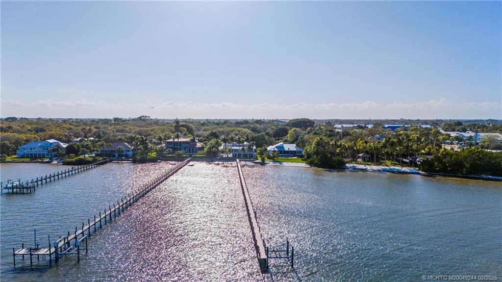 10 S Sewalls Point Road