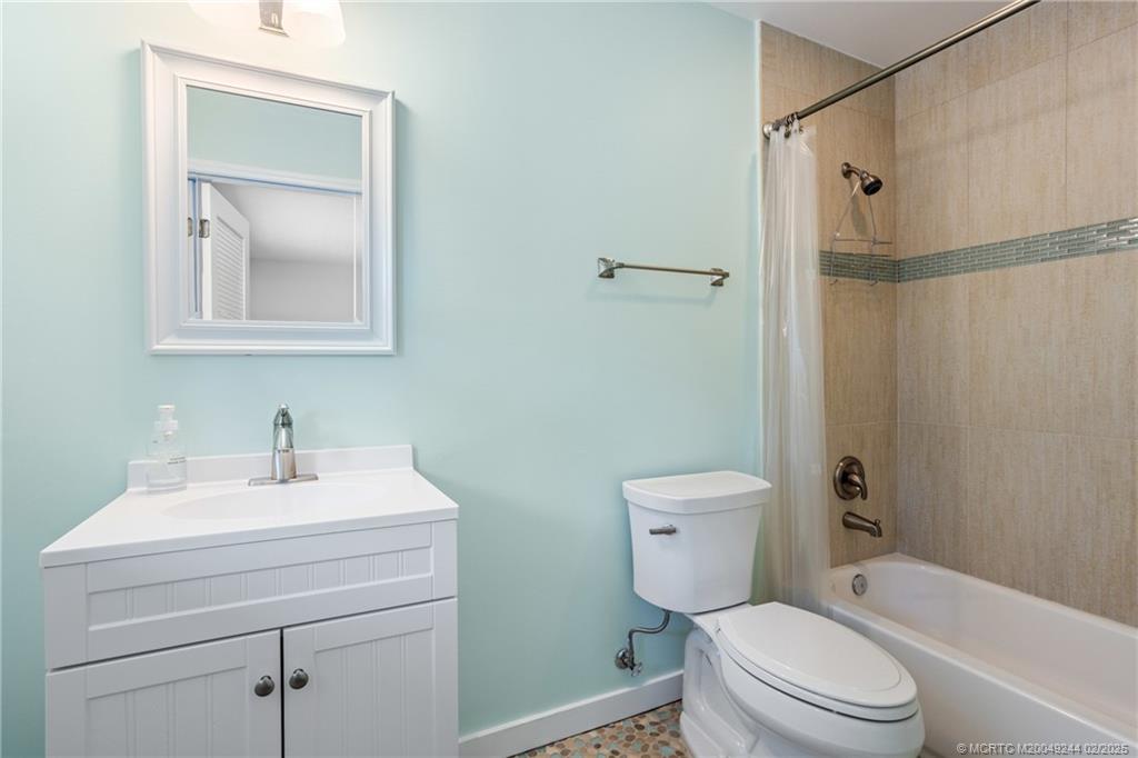 10 S Sewalls Point Road