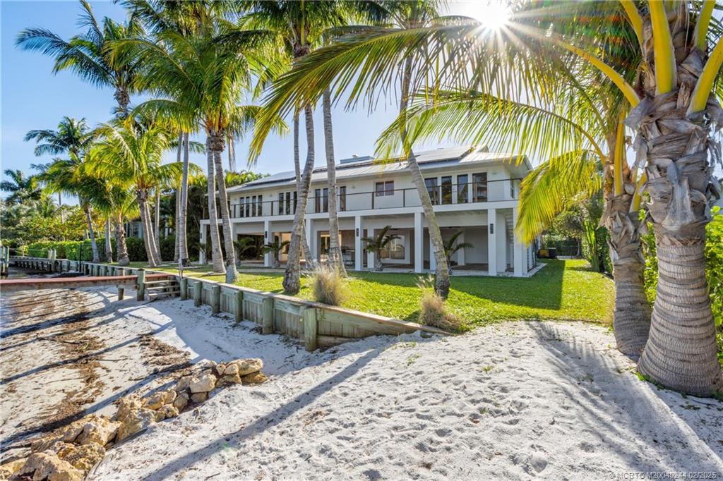 10 S Sewalls Point Road