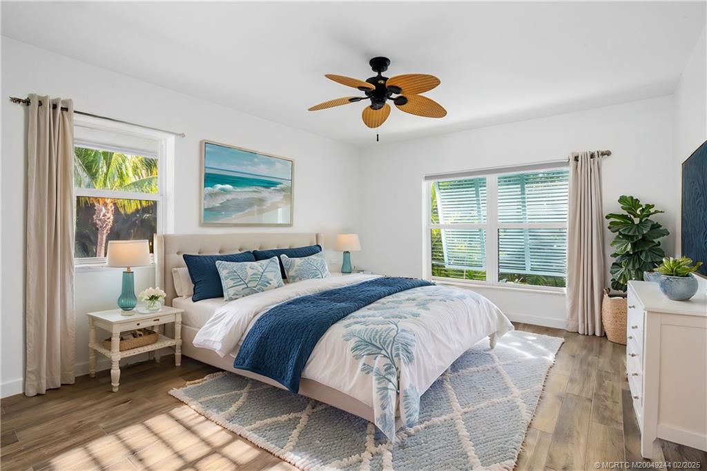 10 S Sewalls Point Road