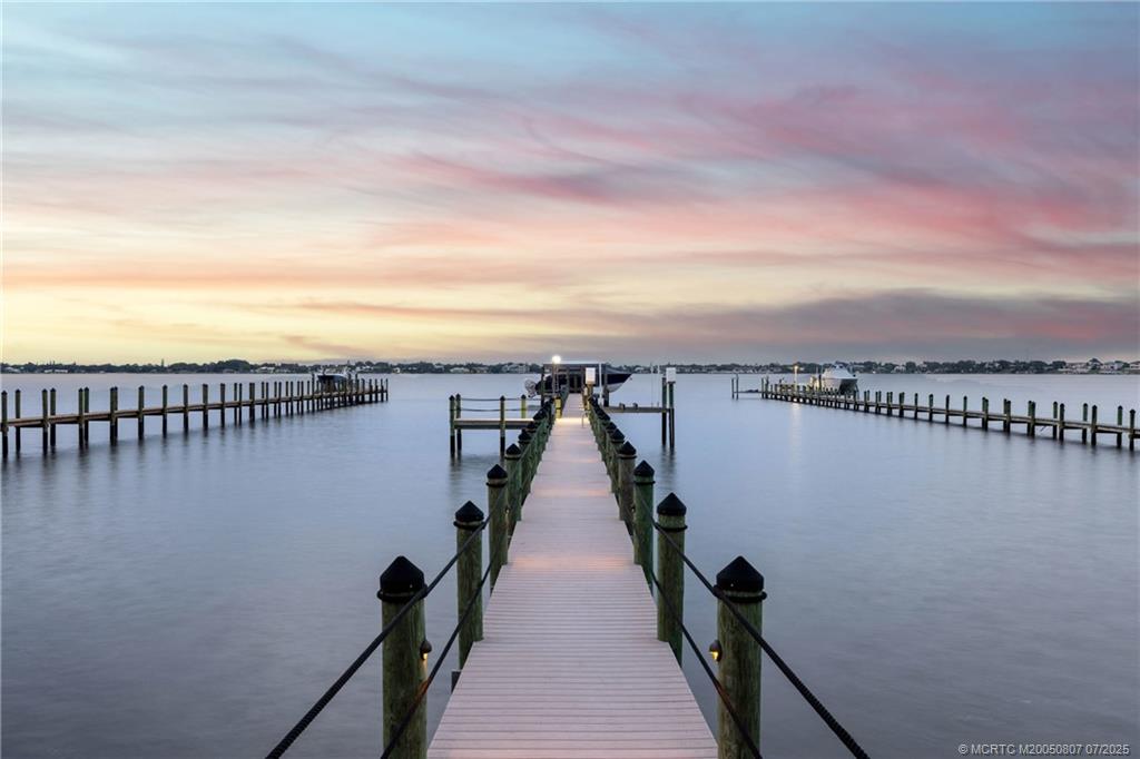 2051 SE Riverside Drive