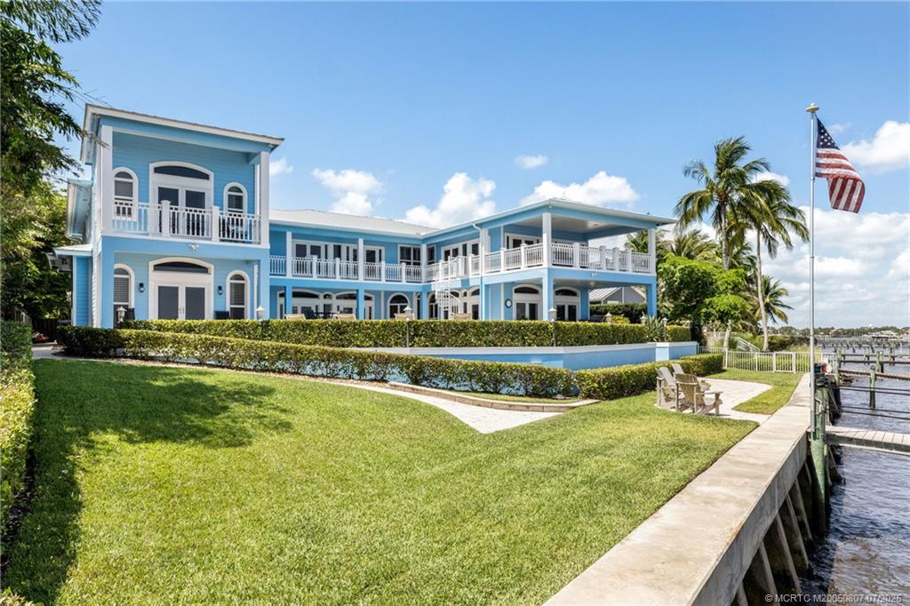 2051 SE Riverside Drive