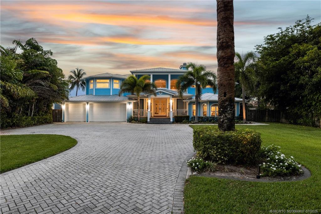 2051 SE Riverside Drive