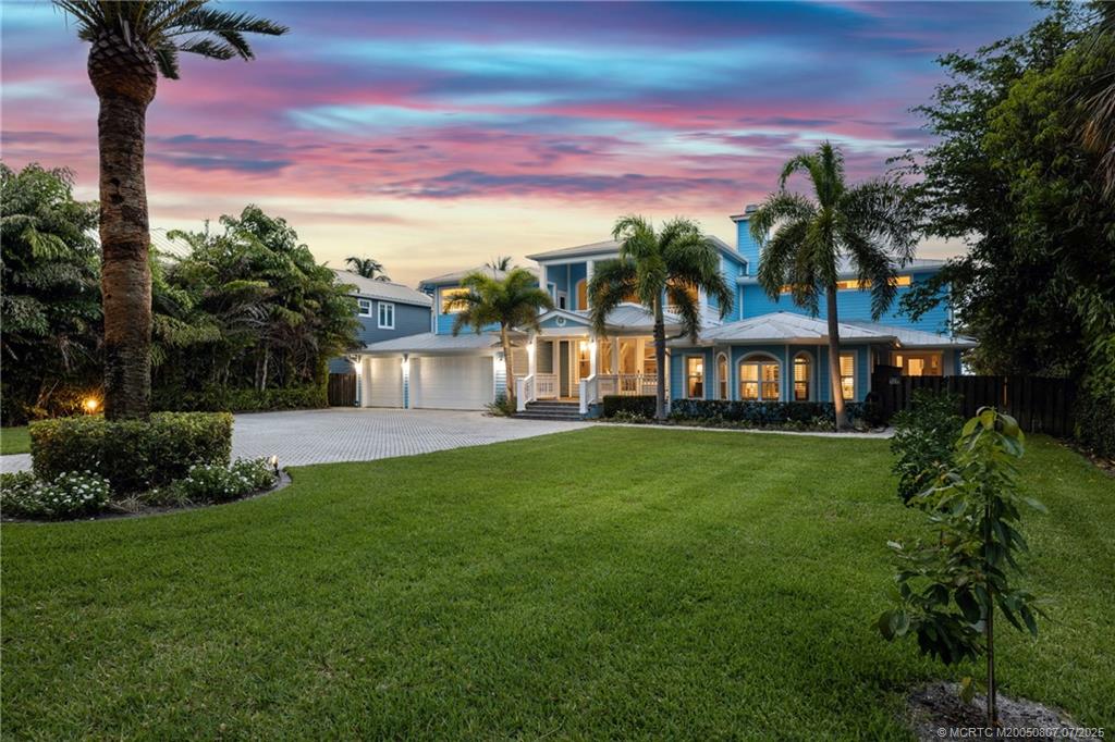 2051 SE Riverside Drive