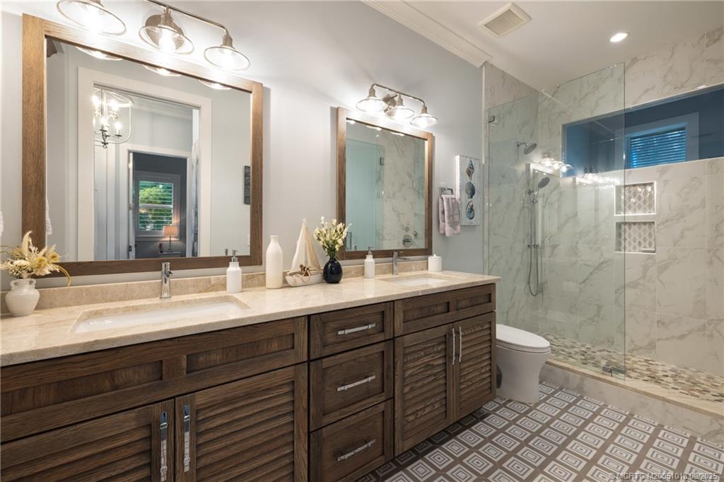 9335 SE Delafield Street