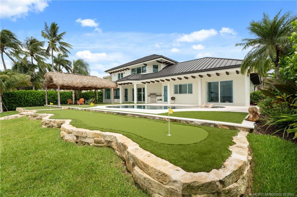 681 SW Bay Pointe Circle