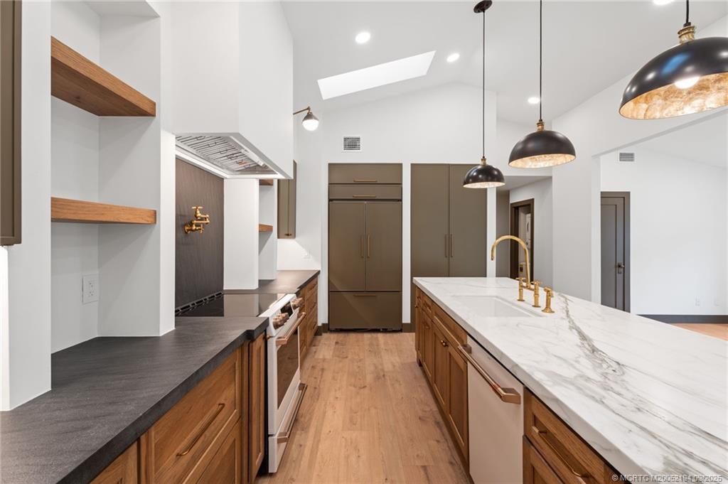 4248 SW Mallard Creek Trail