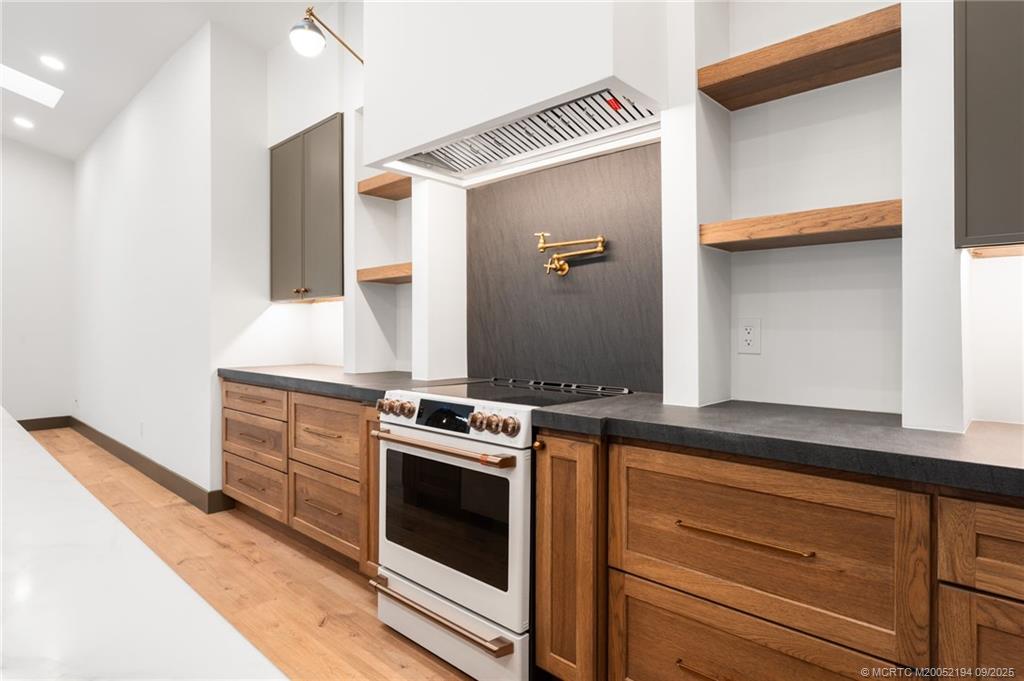 4248 SW Mallard Creek Trail