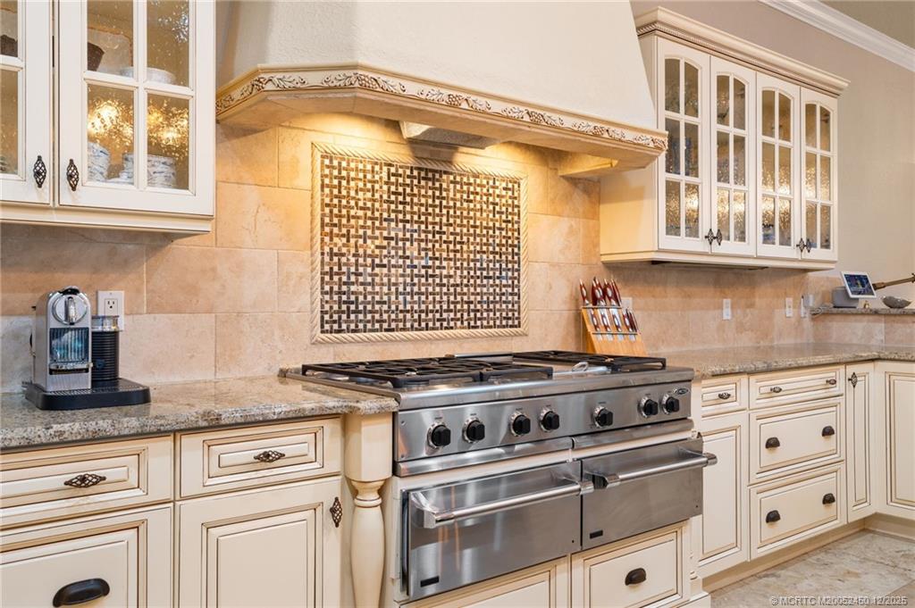 3306 SW Rivers End Way