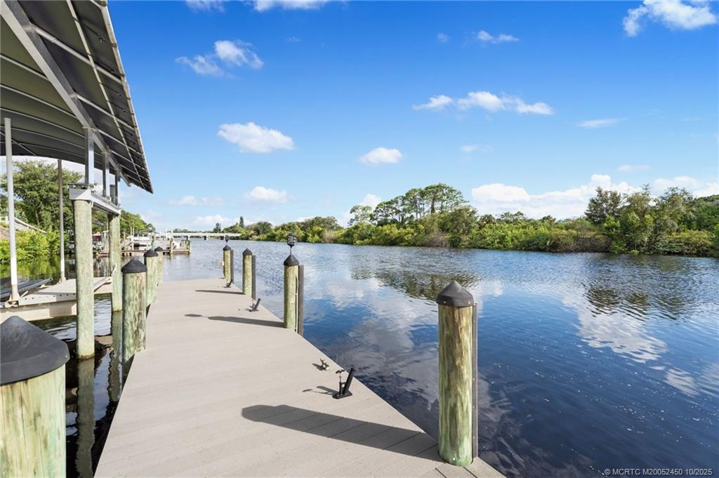 3306 SW Rivers End Way