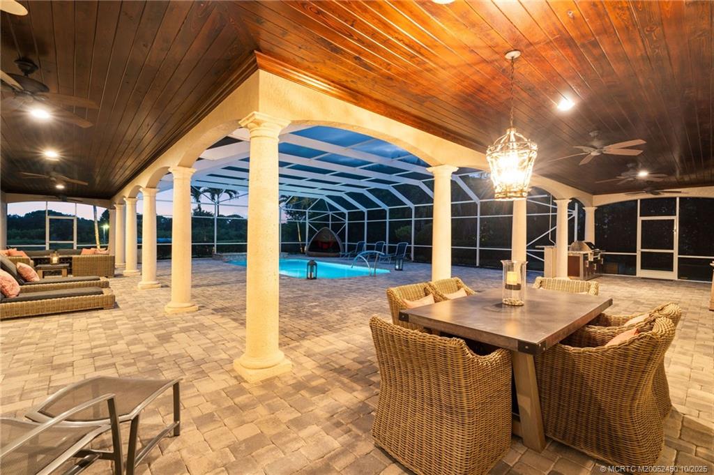 3306 SW Rivers End Way