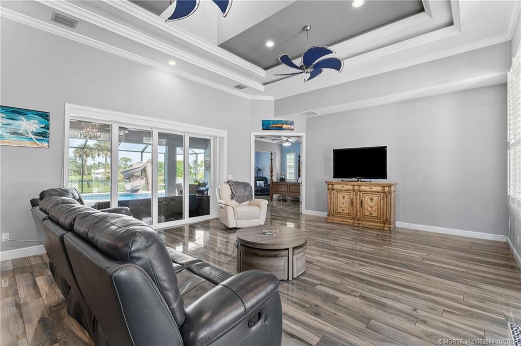 2441 SE North Lookout Blvd