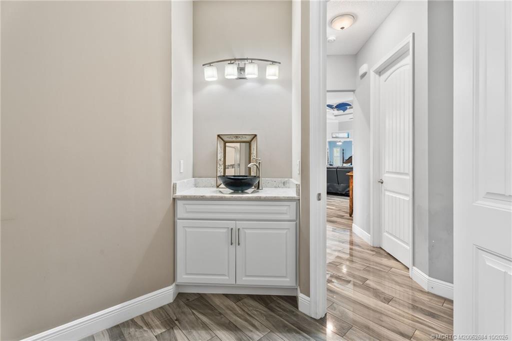 2441 SE North Lookout Blvd