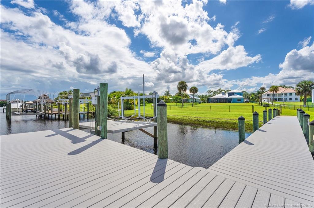 2441 SE North Lookout Blvd