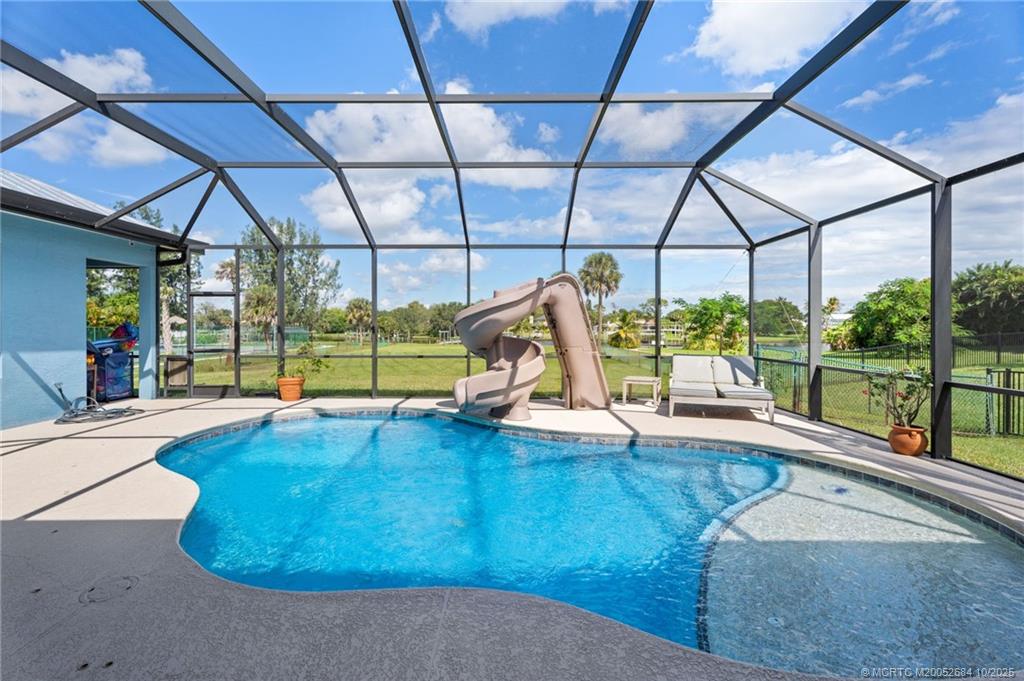 2441 SE North Lookout Blvd