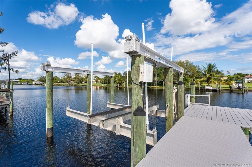 2441 SE North Lookout Blvd