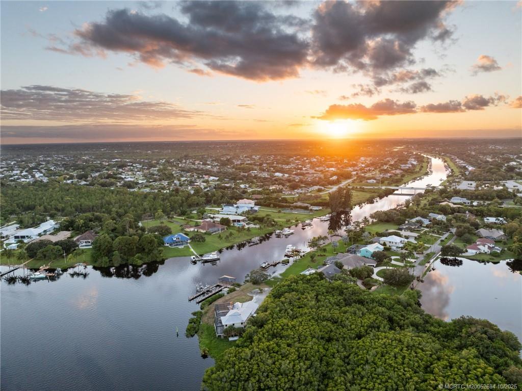 2441 SE North Lookout Blvd