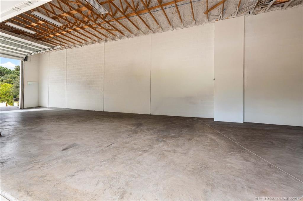 2441 SE North Lookout Blvd